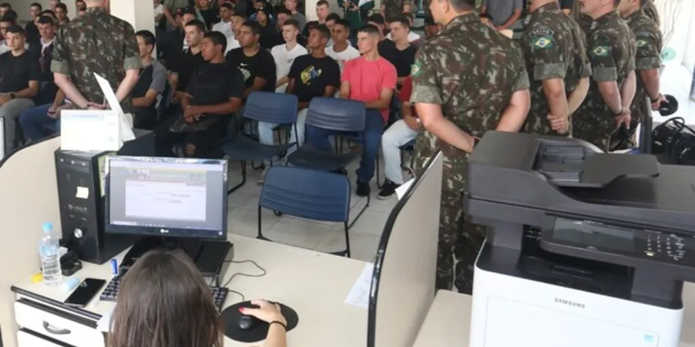 A Agência do Trabalhador está localizada na Rua Dr. Colares, esquina com a Rua Santana, no Centro de Ponta Grossa