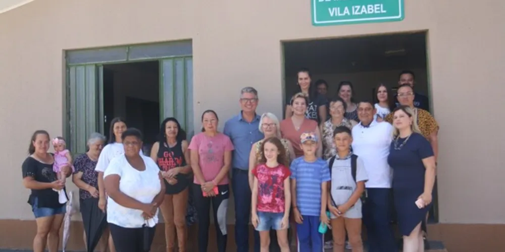 As reformas foram realizadas nas associações de moradores da Vila Izabel e da Vila Liane