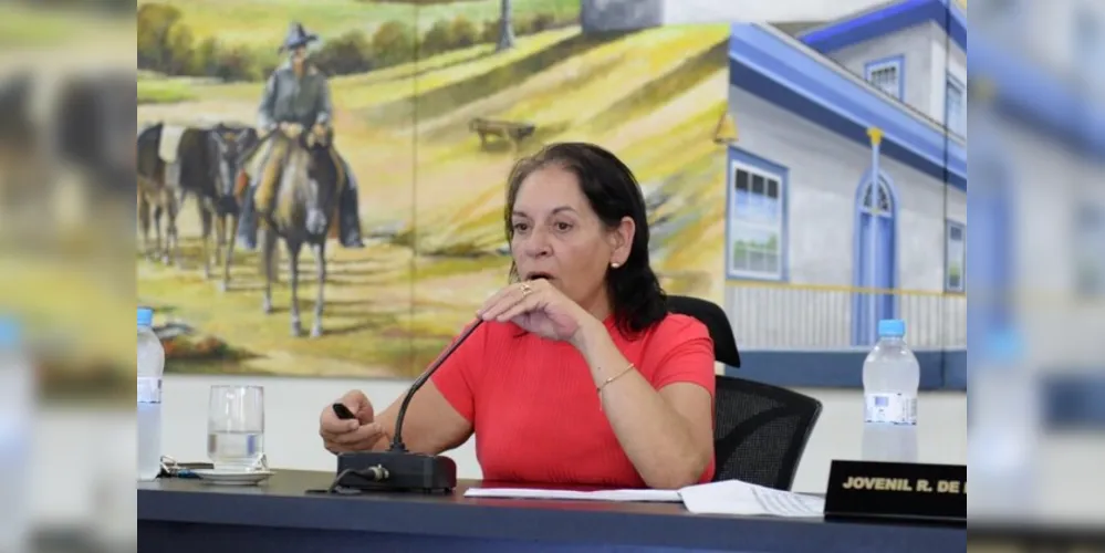 Lídia apresentou as atividades desenvolvidas pela secretaria, como a Ação do Setembro Amarelo