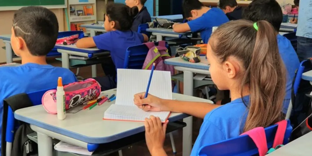 Já no início deste ano letivo, os alunos receberão seus kits escolares, contendo todo o material escolar necessário