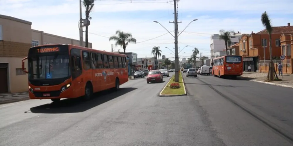 Os trabalhos de sinalização horizontal na 'Ernesto Vilela' foram iniciados