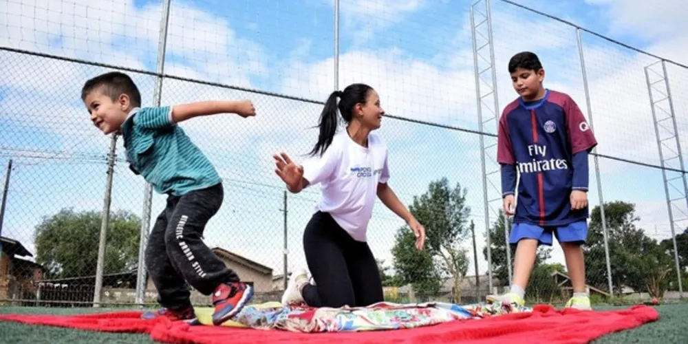Profissionais de Educação Física, lutas e dança podem participar do processo