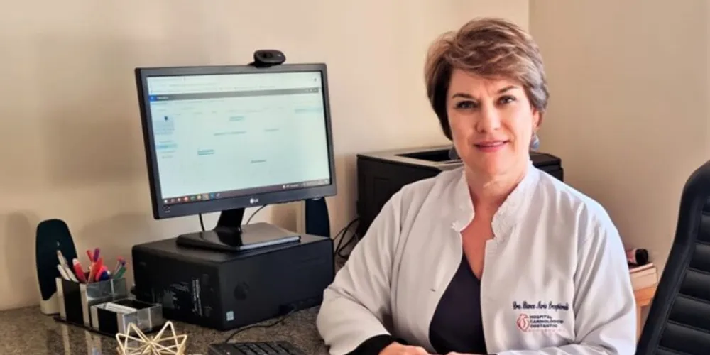 O calor aumenta a transpiração, o que pode levar à desidratação