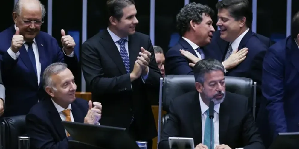 Emenda constitucional será promulgada na próxima semana