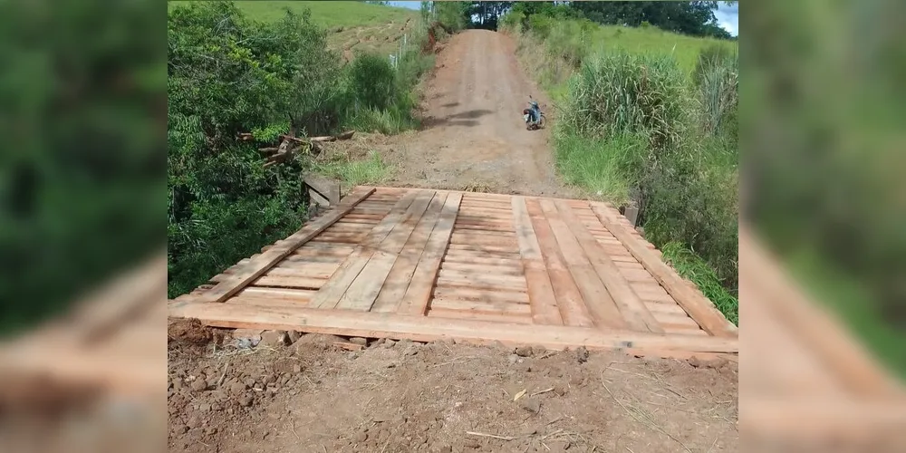 Pontes também estão sendo substituídas