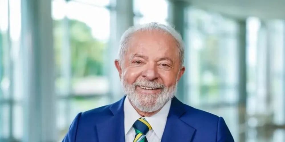 Pronunciamento ocorre em cadeia de rádio e televisão