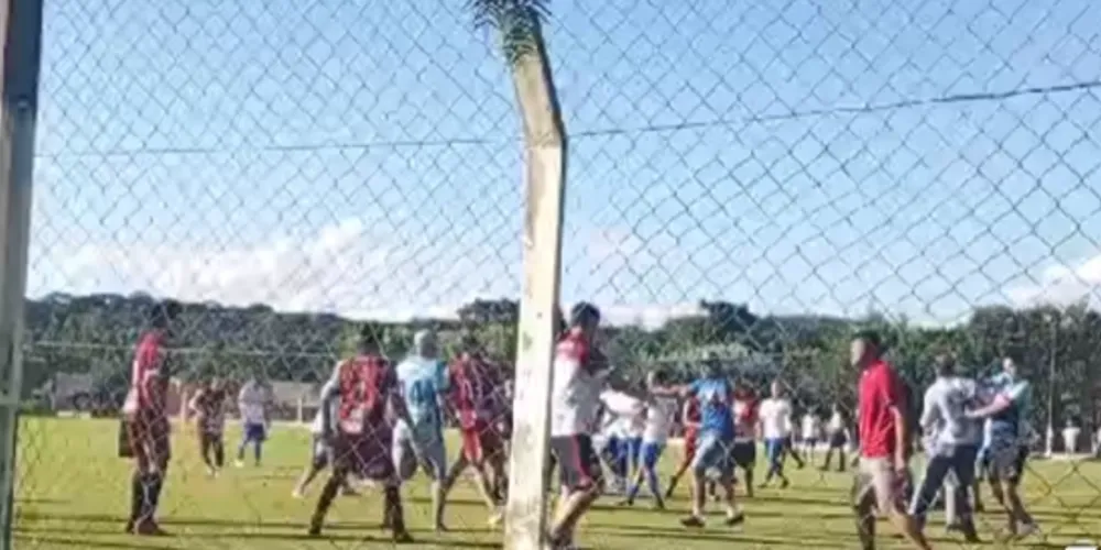 Veja o momento da confusão no vídeo