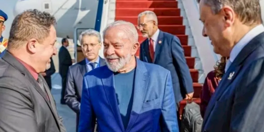 O presidente Luiz Inácio Lula da Silva desembarcou na manhã desta quarta-feira (14) no Cairo, capital do Egito