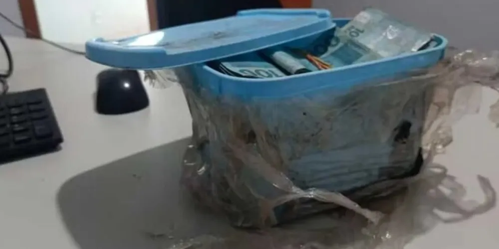 Dinheiro estava dentro de um pote de sorvete