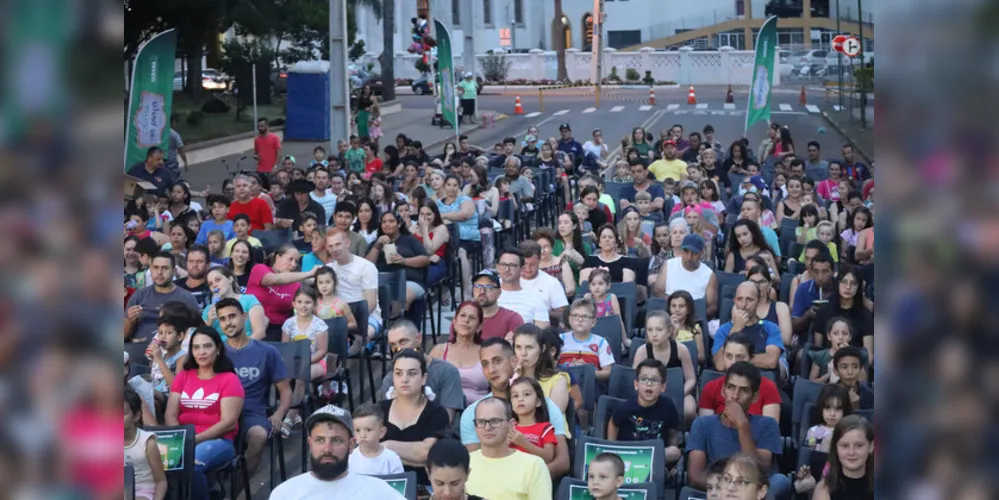 Cinema na Praça continua na região e chega à última semana depois do Carnaval