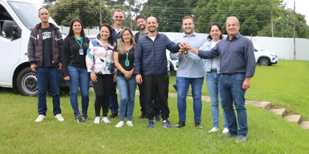 Os veículos foram adquiridos com recursos da Secretaria Estadual de Saúde, liberados com intervenção do deputado Moacyr Fadel