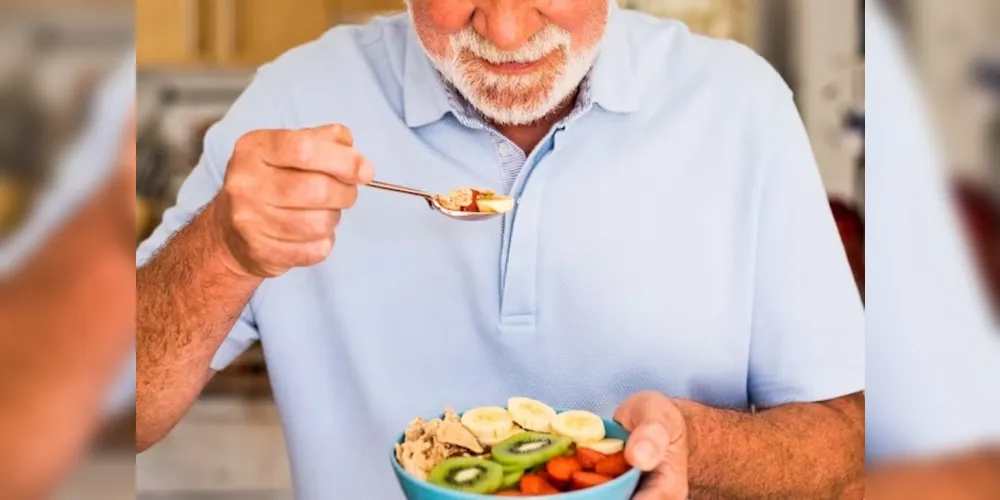 Embora a doença tenha sua causa desconhecida, estudos mostram impacto da alimentação na sua prevenção