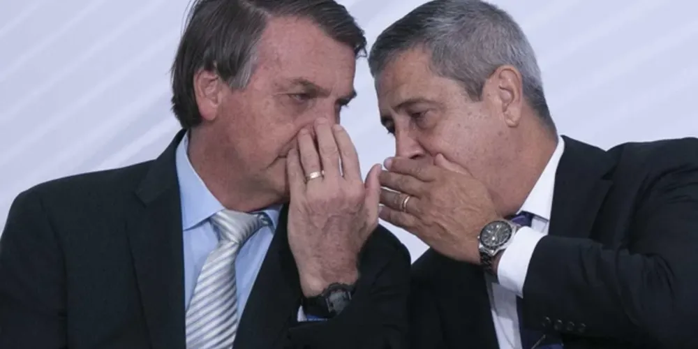 A PF deu 24 horas para que Bolsonaro apresente o passaporte