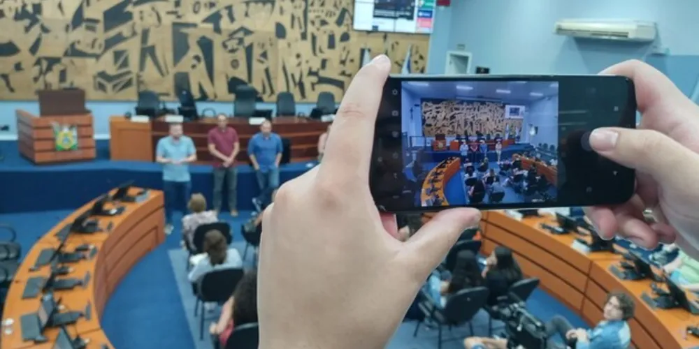 Prefeita afirmou que houve demora na análise dos projetos e pediu agilidade.