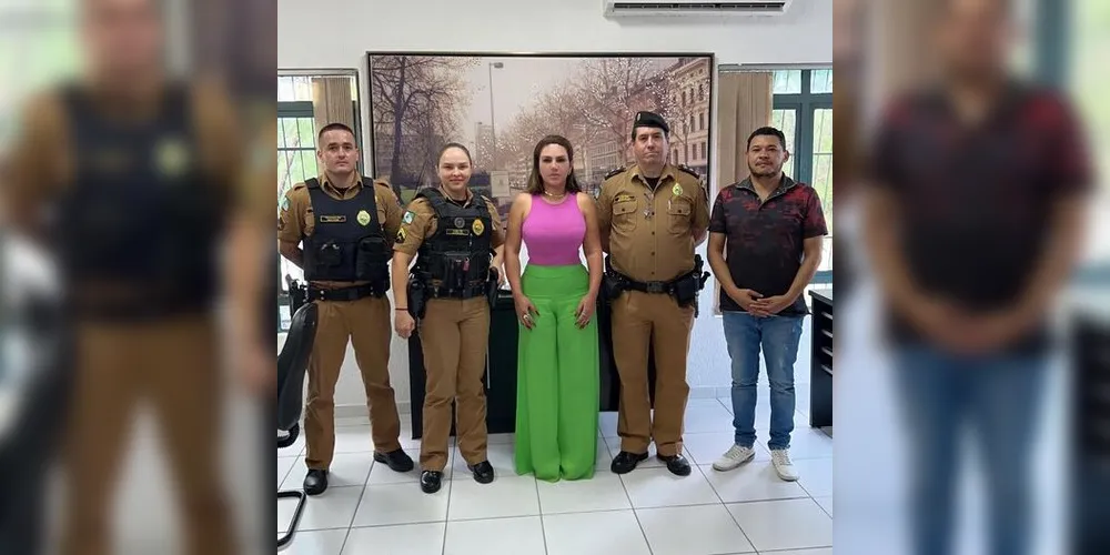 Dayane recebeu o major Pablo Rodriguez, o sargento Maycon e a cabo Mariana do 26º batalhão da Polícia Militar