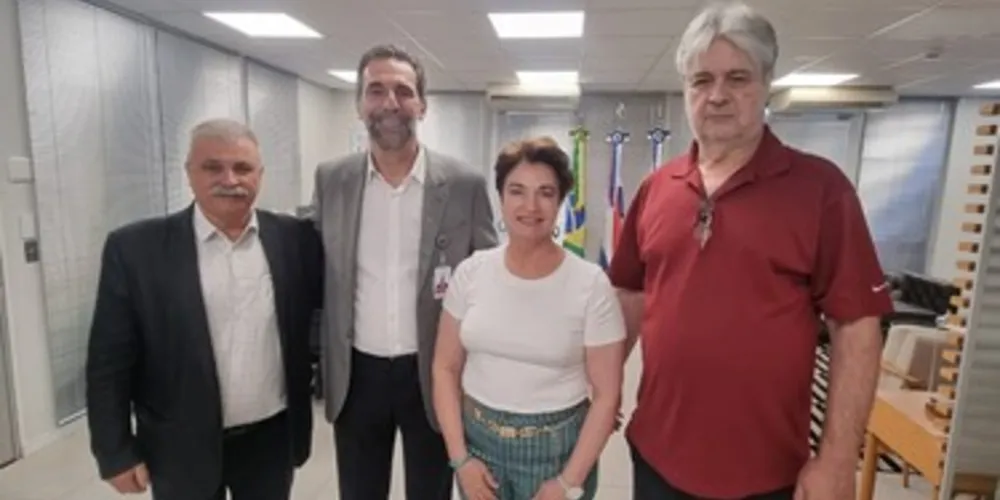 Visita da comitiva de Irati a Enio Verri aconteceu na manhã desta terça-feira (19)