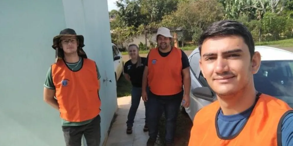 Equipe da Vigilância Sanitária de Ivaí esteve na comunidade de Lageadinho