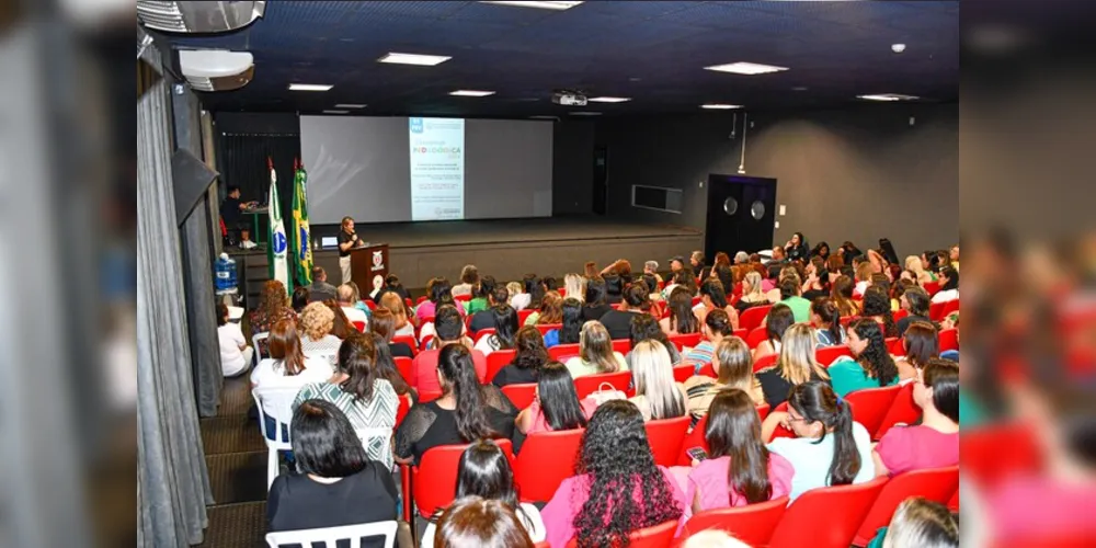 Mais de 300 pessoas participaram do evento