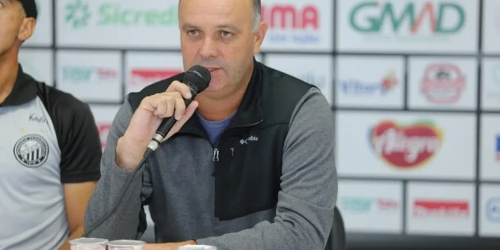 Luciano ao longo de sua trajetória profissional, ocupou diversos cargos na Prefeitura Municipal de Ponta Grossa.