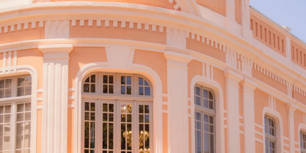 A Universidade Estadual de Ponta Grossa entrega à comunidade  o restauro do prédio histórico do Museu Campos Gerais (MCG).