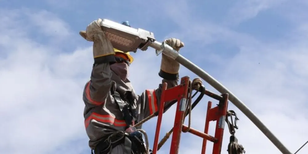 Mallet irá substituir as luminárias públicas