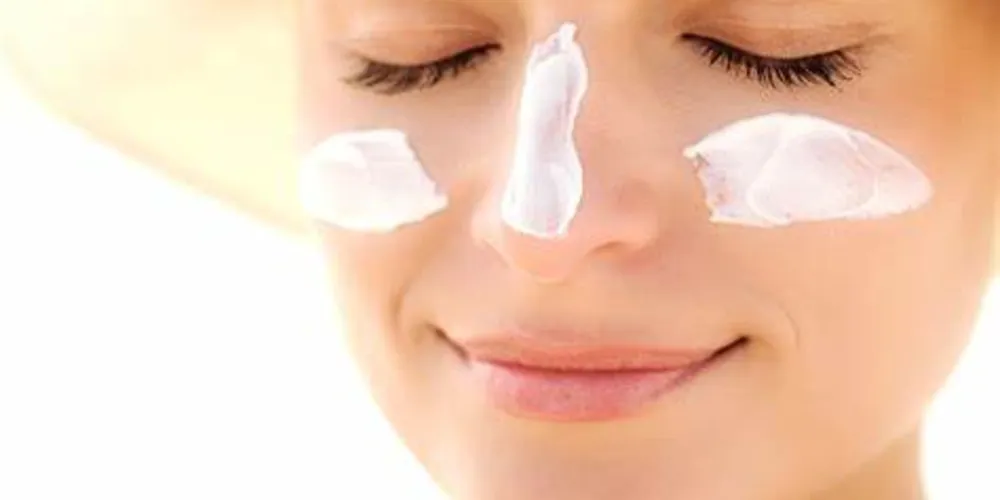 Protetor deve ser aplicado 30 minutos antes de qualquer exposição solar