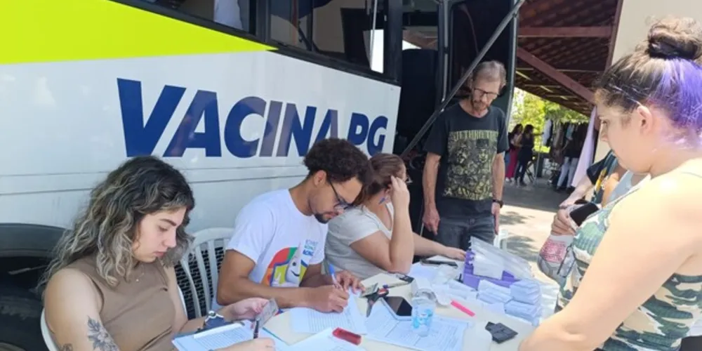 O Ônibus da Vacina estará na Estação Arte, no Centro de Ponta Grossa.