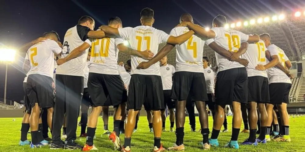 Equipe venceu apenas uma das três partidas.