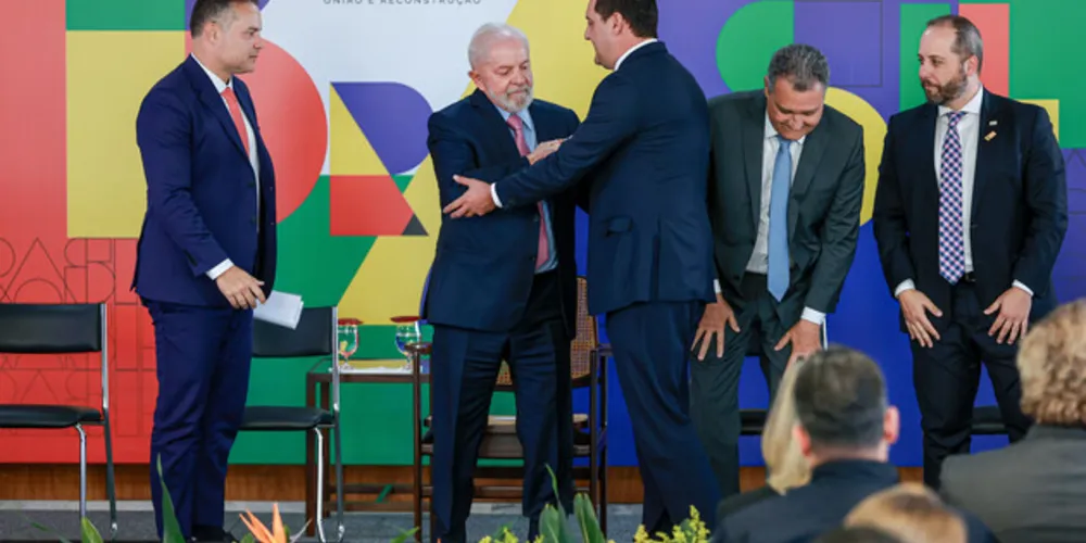 Ratinho Junior (PSD) e Luiz Inácio Lula da Silva (PT) estiveram no evento