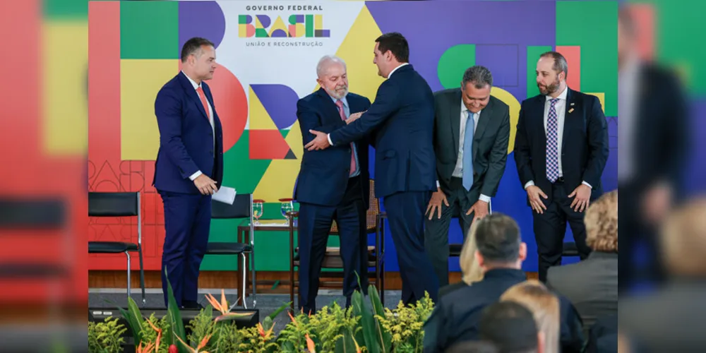 Ratinho Junior (PSD) e Luiz Inácio Lula da Silva (PT) estiveram no evento