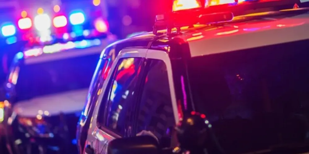 Bandidos teriam se assustado com luzes de uma viatura policial