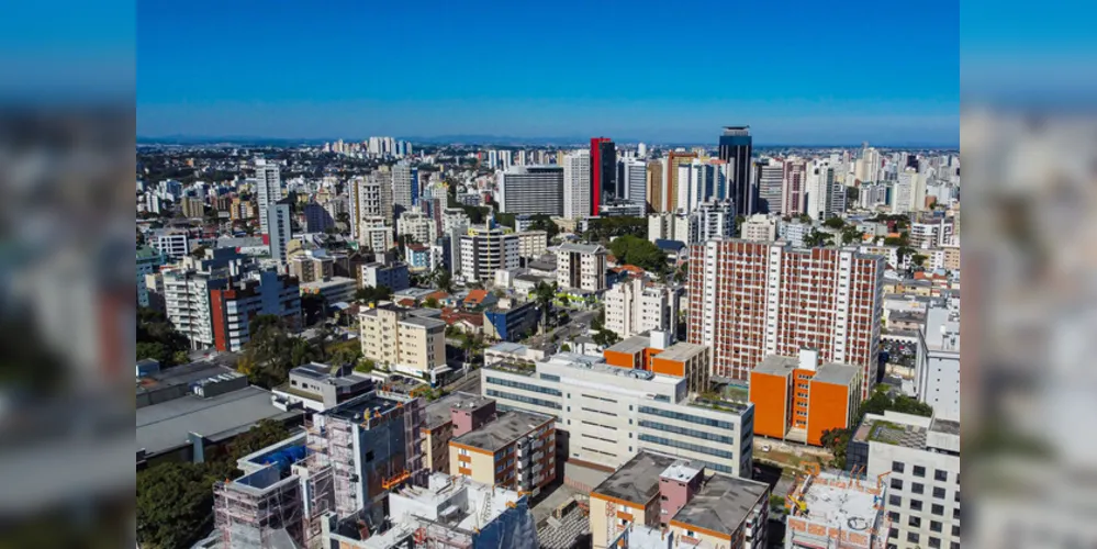 Proporção de moradores em apartamentos quase dobra no Paraná em 12 anos, aponta IBGE