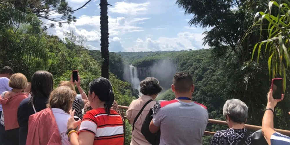 Monumento Natural Estadual Salto São João  tem se destacado como um destino turístico bastante procurado