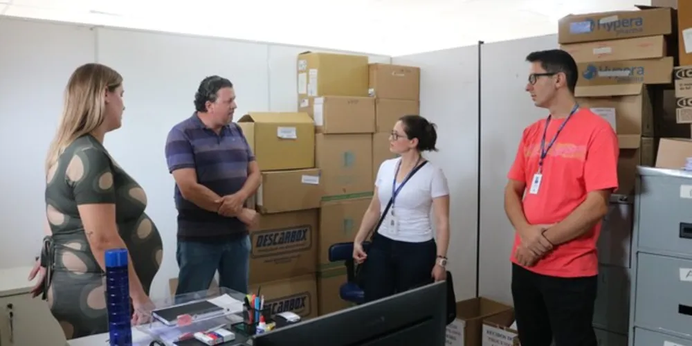 Durante a visita, a equipe técnica teve a oportunidade de conhecer de perto a organização das demandas diárias