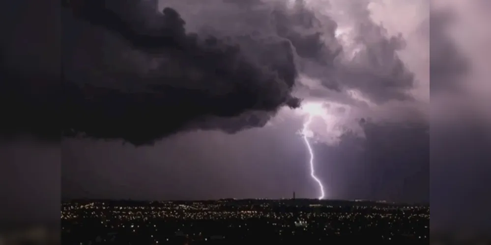 Temporal aconteceu na tarde desta terça-feira (16)