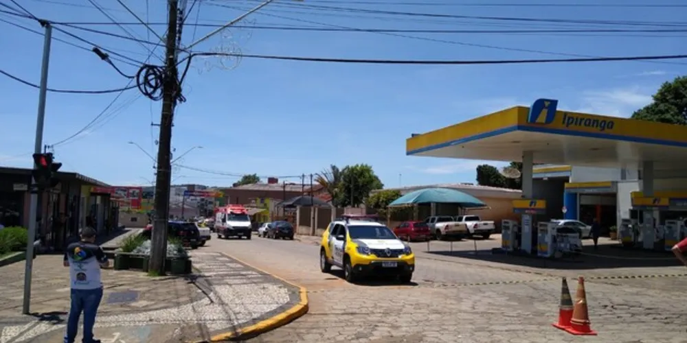 Mulher está sendo refém em Arapoti, na manhã deste sábado (16)