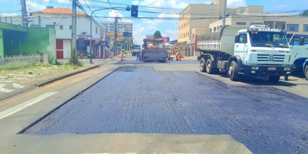 Obras ocorrem no entroncamento da Avenida Anita Garibaldi com as ruas Balduíno Taques e Antônio Vieira, no bairro Órfãs