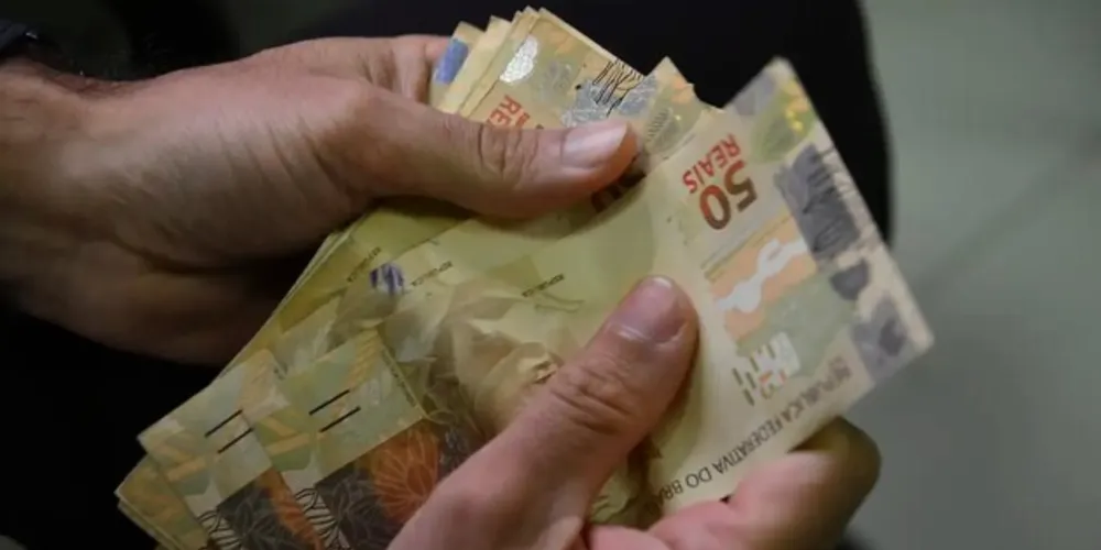 O valor de R$ 1.412 corresponde à inflação pelo Índice Nacional de Preços ao Consumidor (INPC) acumulado nos 12 meses terminados em novembro