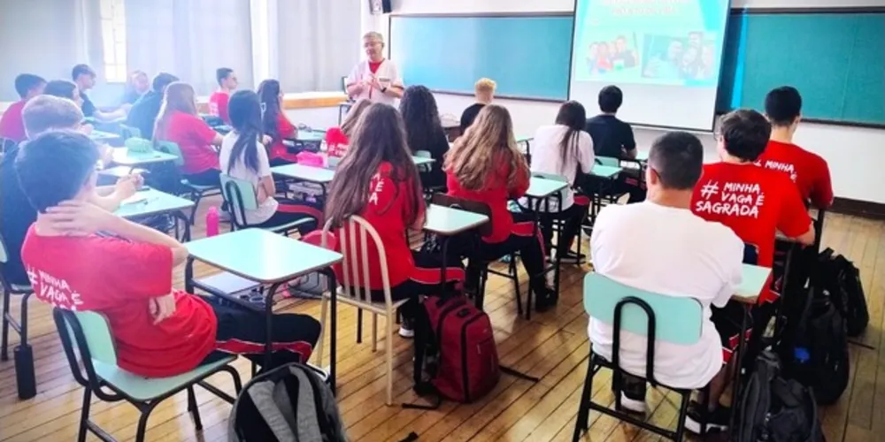 Estudantes receberam a amostra dos 'itinerários'