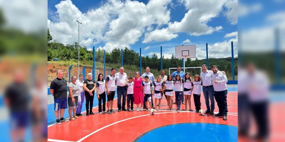 Sengés inaugurou quadra poliesportiva no bairro Pinhalzinho