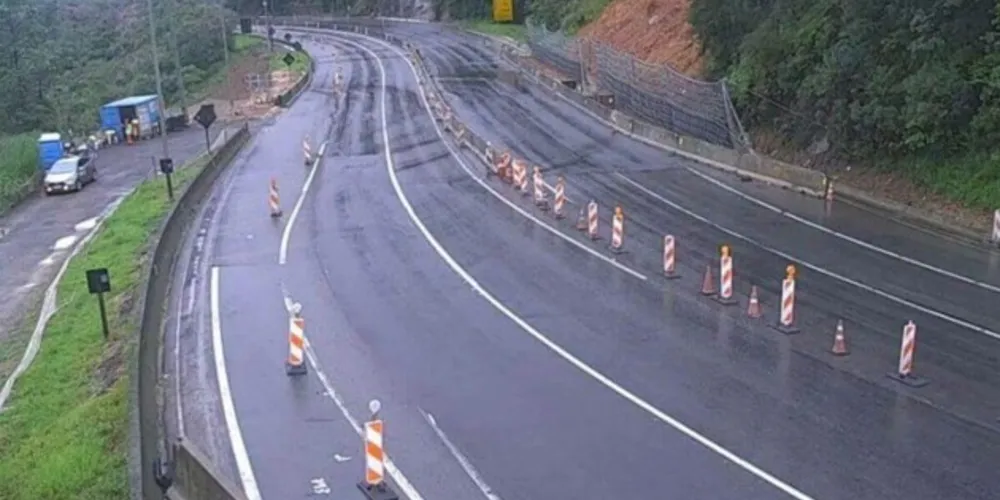 Fortes chuvas caem na BR-376 e rodovia será fechada às 22h