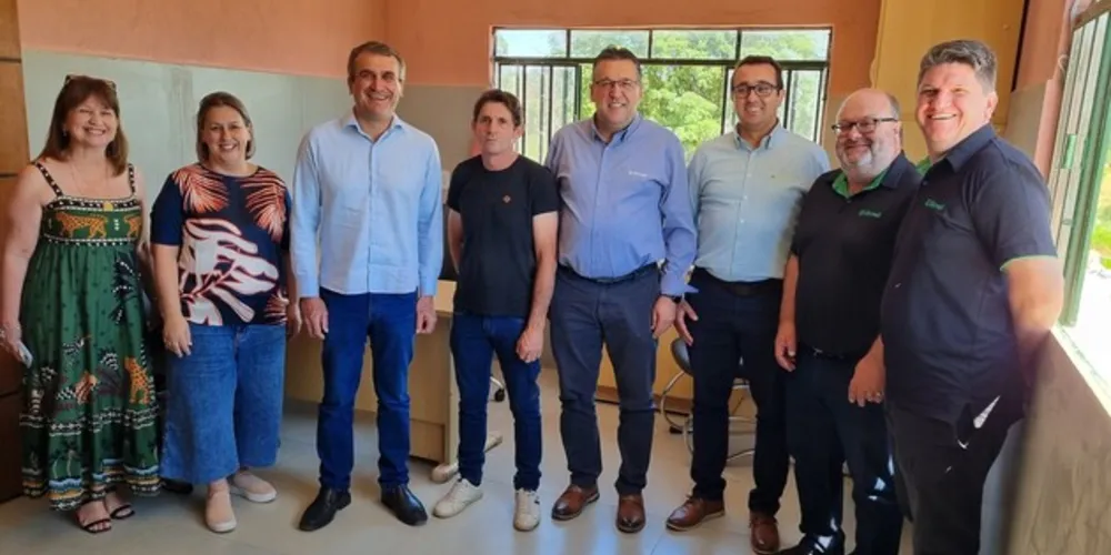 A doação foi recebida  na última sexta-feira (15) pelo prefeito Irani Barros e as secretárias municipais