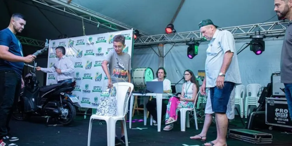 A Prefeitura de Tibagi, através da Secretaria de Finanças, realizou no último sábado (17) o sorteio do programa IPTU Premiado