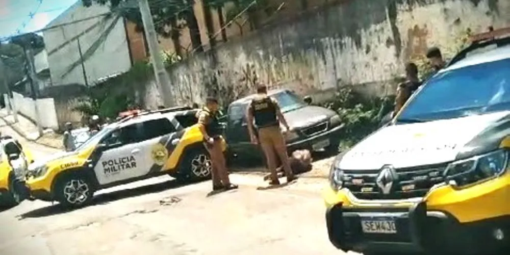 Agentes da Polícia Militar (PM) foram agredidos na ocorrência
