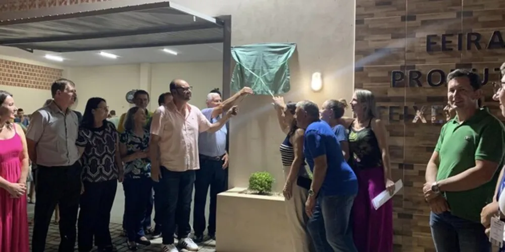 O pavilhão recebeu o nome de “Leão Macrchinski”, homenagem ao produtor rural