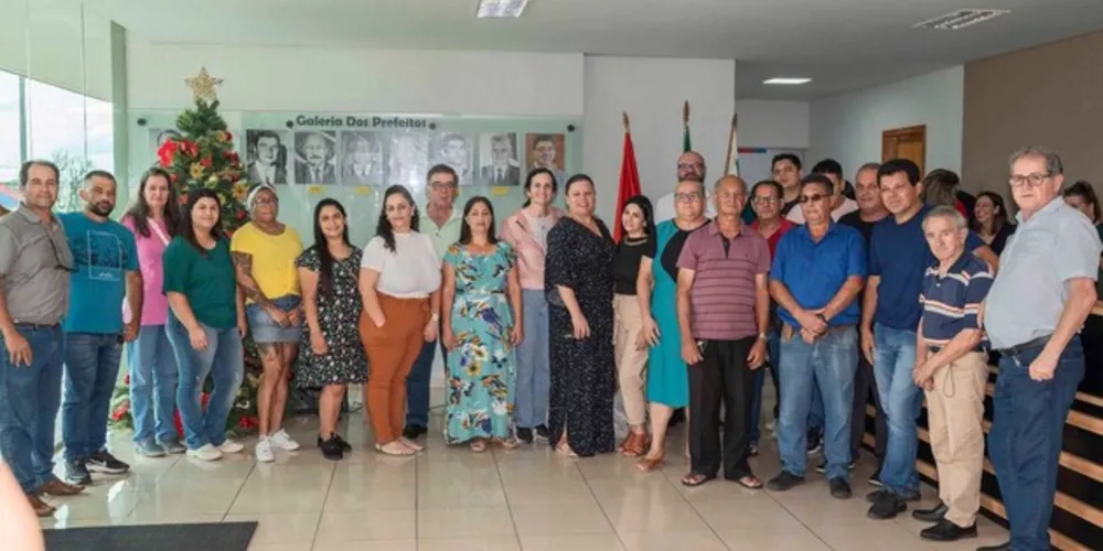 A Prefeitura de Telêmaco Borba, nos Campos Gerais, assinou o contrato de termos de concessão de direito real de uso do Shopping Popular