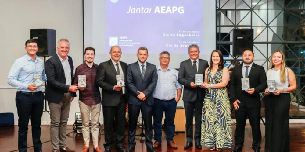 A escolha dos eleitos aconteceu por meio de indicação e votação durante reunião aberta da Associação