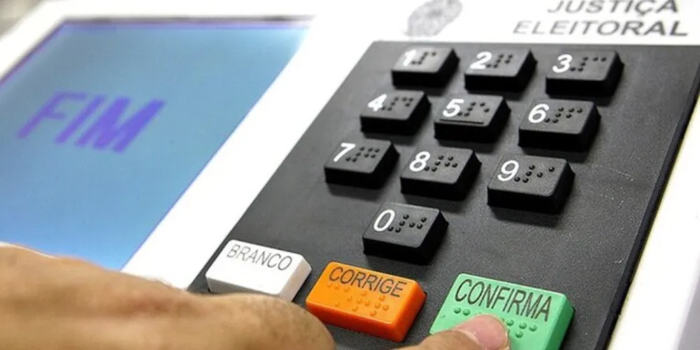 Para concorrer nas eleições é necessário ter filiação partidária