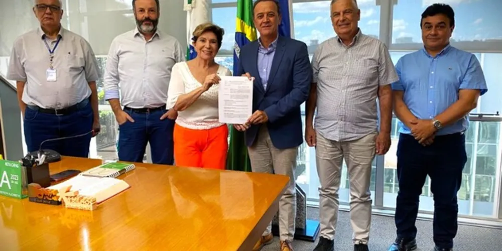 Prefeita Elizabeth e lideranças do Vale do Tibagi