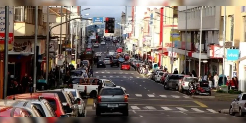 A avenida é uma das principais vias do Centro da cidade